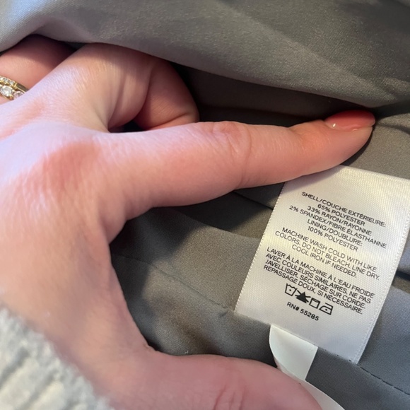 Women's Tailored Light Grey Blazer [Medium] - Picture 6 of 6